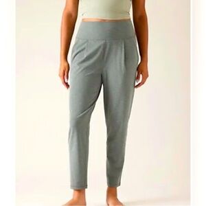 Athleta Elation Jogger Pant - gray, small EUC